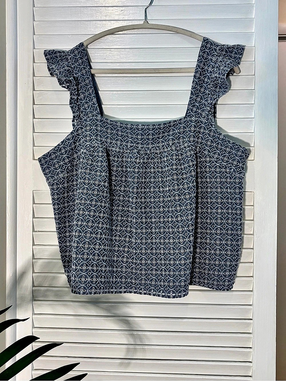 Gap 100% Cotton Floral Embroidered Eyelet Blouse in Blue & White XL Feminine